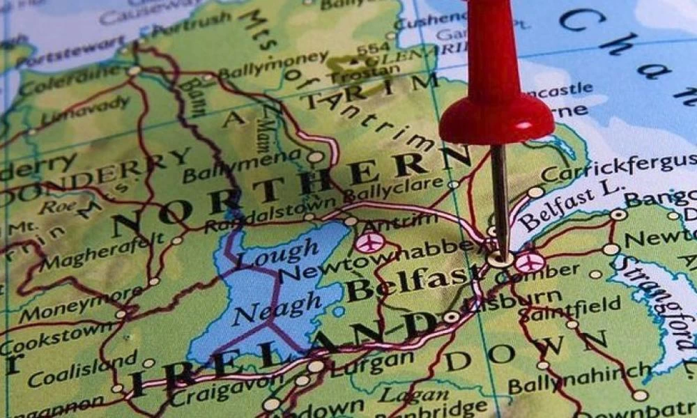 Βόρεια Ιρλανδία: Παραιτήθηκε ο επικεφαλής της τοπικής κυβέρνησης